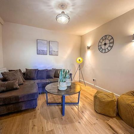 Bright & Spacious Split Level Flat In Kennington Londres Exterior foto